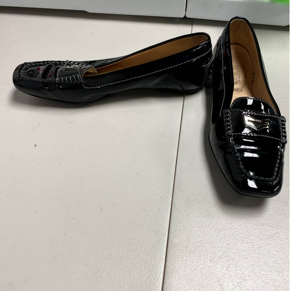 TOD'S Women Black Patent Leather Penny Slip On Loafers Rubber Pebbling Size 7.5 - Picture 5 of 11
